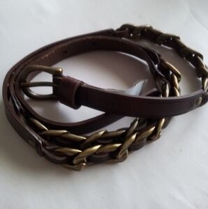 Fossil Belt Woman's Skinny Leather w Decorative Chain Size Large 44 Inches Long